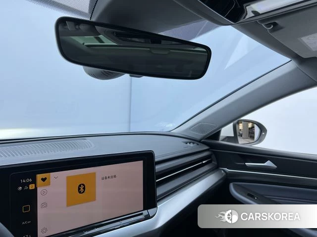 Volkswagen Lingdu 2024 Белый из Китая, фото 3