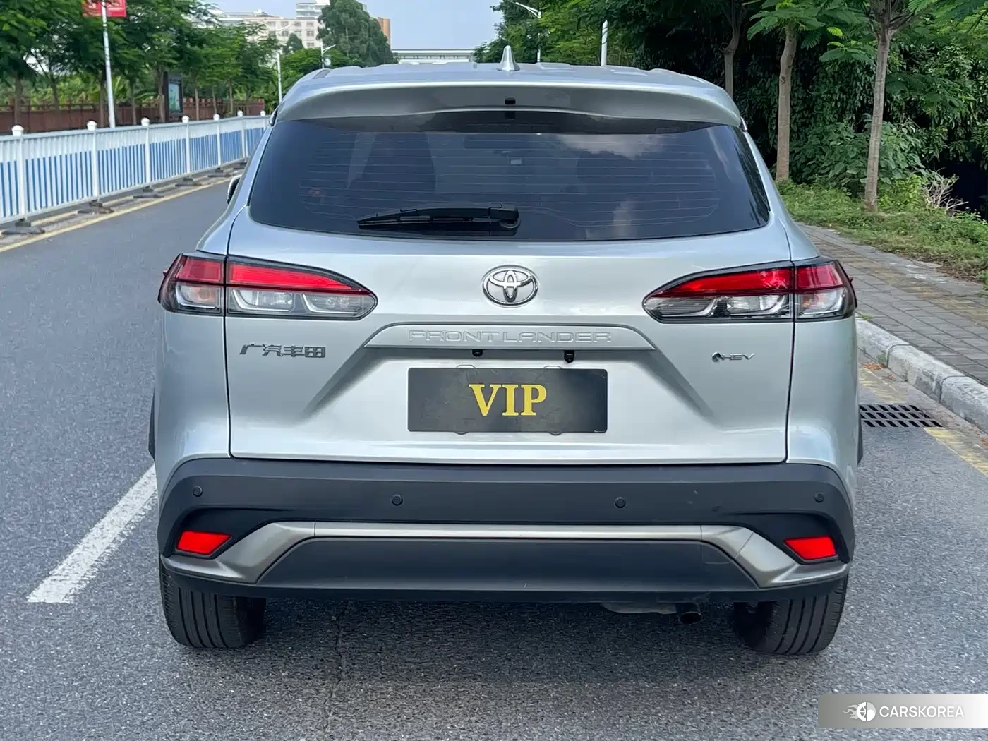 Toyota Frontlander 2025 Silver/gray из Китая, фото 3