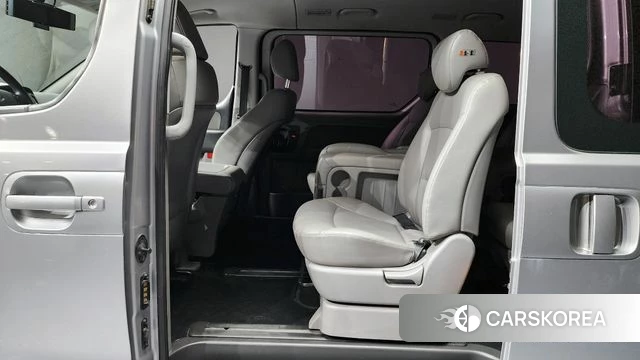 Hyundai The New Grand Starex 2018 Серебряный из Кореи, фото 3