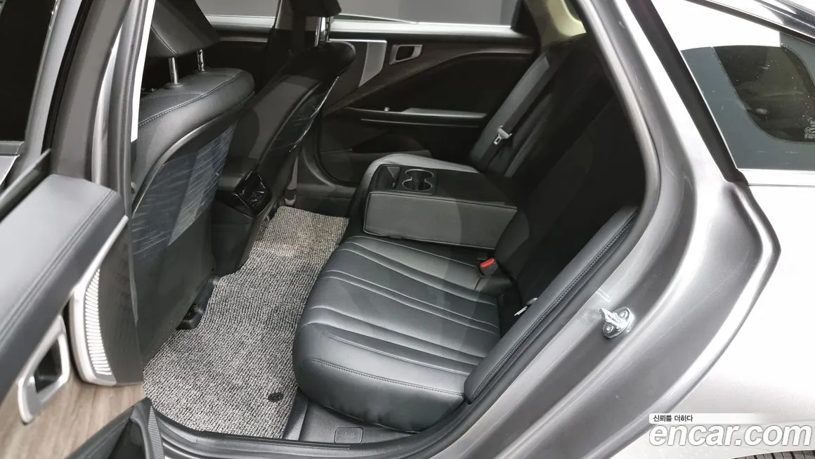 Kia K8 2024 Серебристо-серый из Кореи, фото 3