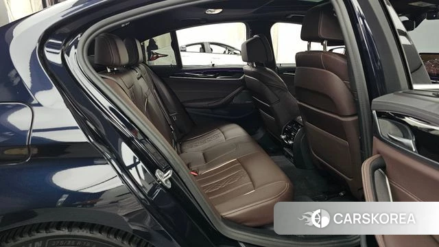 BMW 5 Series (G30) 2022 Черный из Кореи, фото 3