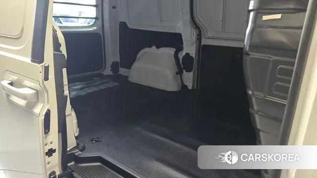 Hyundai Staria 2021 Белый из Кореи, фото 3