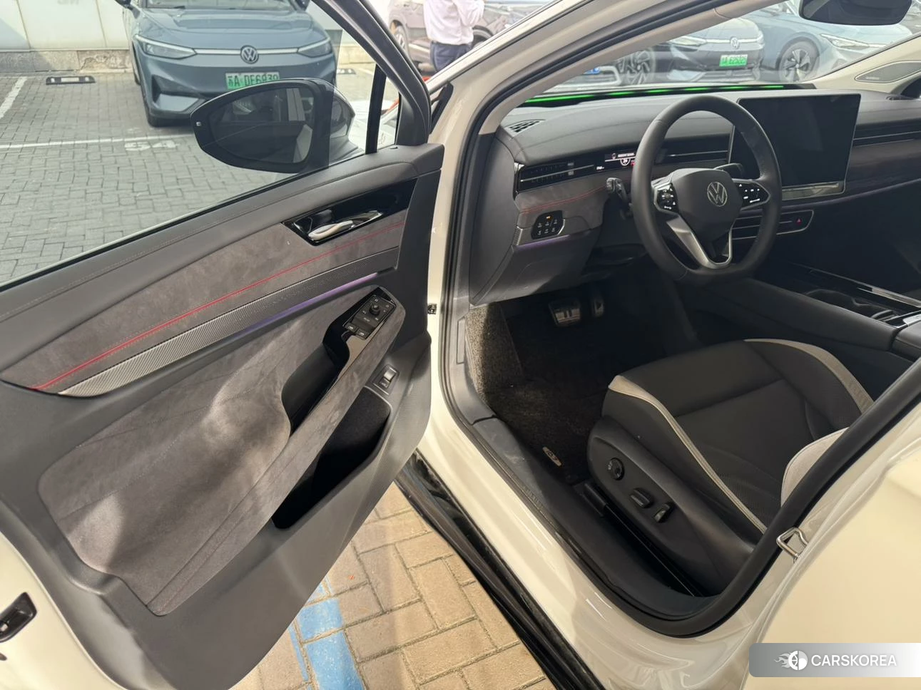 Volkswagen ID.7 VIZZION 2023 Белый из Китая, фото 3