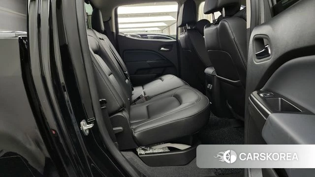 Chevrolet (GM Daewoo) Real New Colorado 2022 Черный из Кореи, фото 3