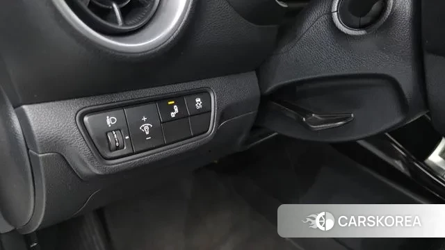 Kia The New K3 2nd generation 2021 Белый из Кореи, фото 3