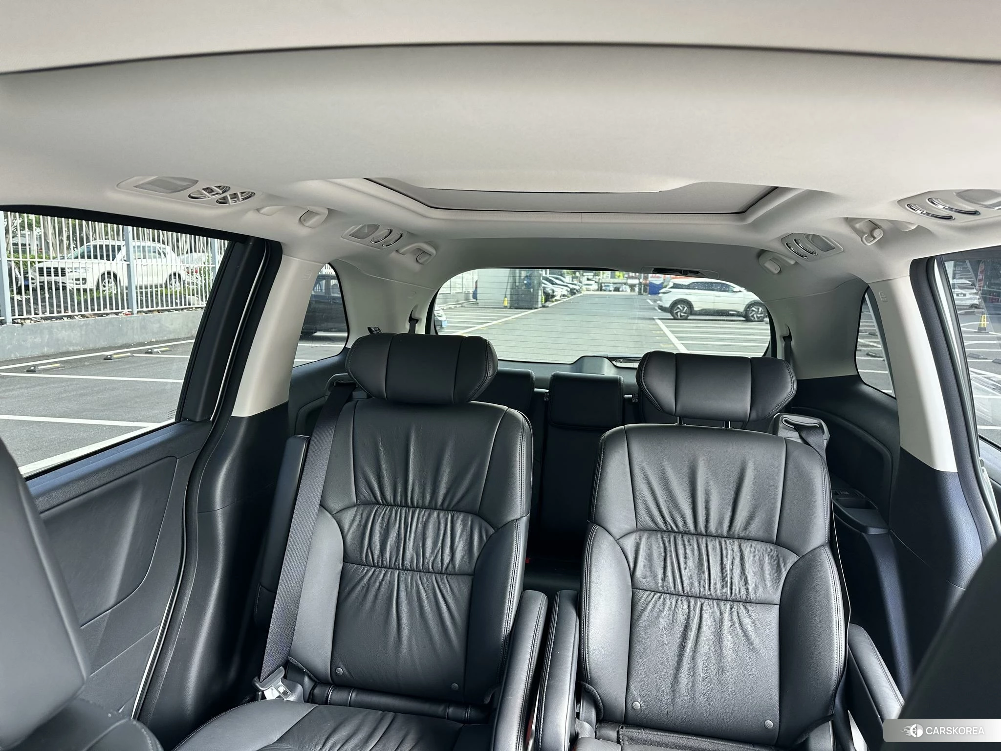 Honda Odyssey 2023 Белый из Китая, фото 3