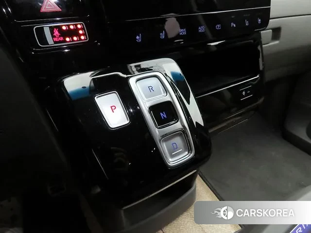 Hyundai Staria 2023 Черный из Кореи, фото 3