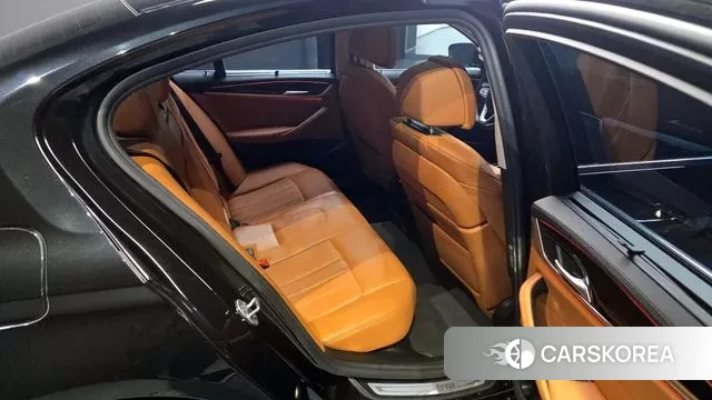 BMW 5 Series (G30) 2022 Черный из Кореи, фото 3