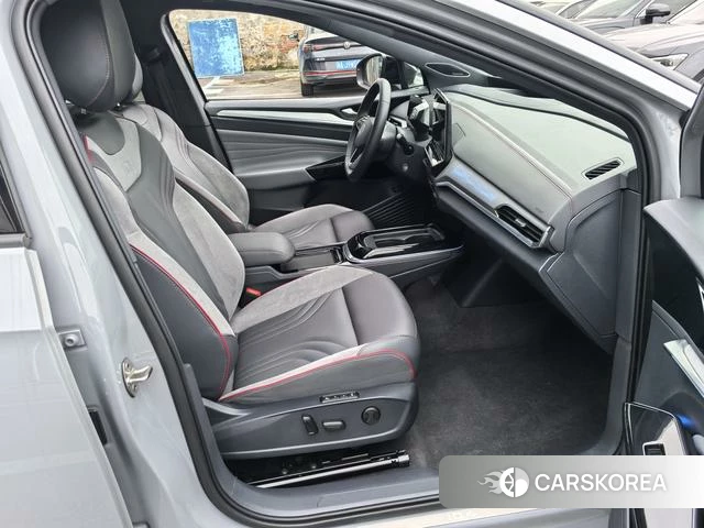 Volkswagen ID.4 CROZZ 2024 Серебристо-серый из Китая, фото 3
