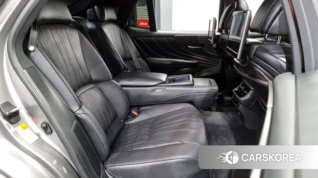 Lexus LS500h 5th generation 2022 Серый из Кореи, фото 3