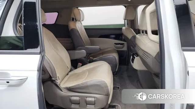 Kia Carnival 4th generation 2021 Белый из Кореи, фото 3