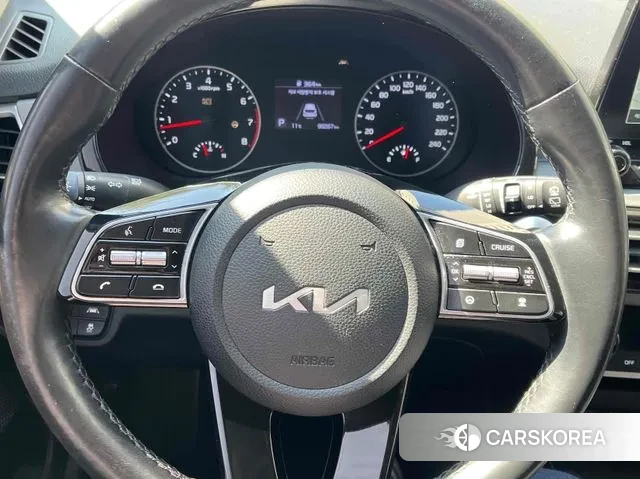 Kia Seltos 2021 Белый из Кореи, фото 3