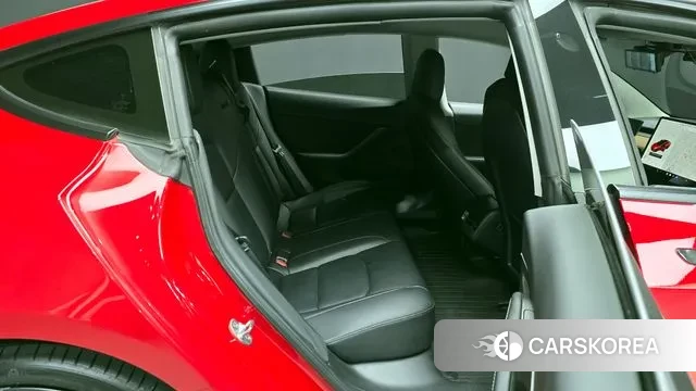 Tesla Model 3 2021 Красный из Кореи, фото 3