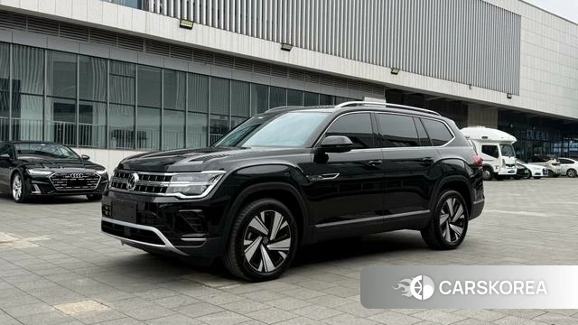 Volkswagen Tourang 2023 Черный из Китая, фото 3