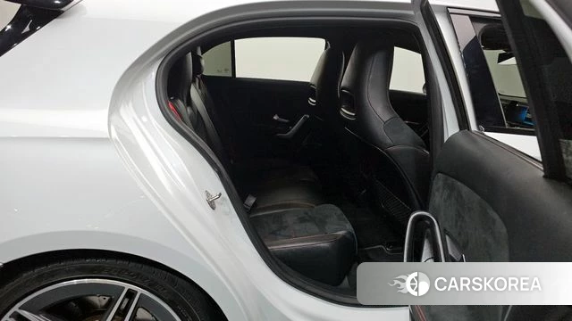 Mercedes-Benz A-Class W177 2021 Белый из Кореи, фото 3