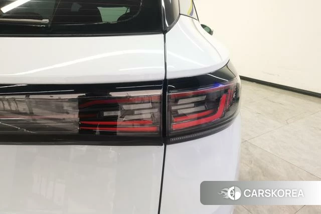 Volkswagen ID.4 X 2022 Белый из Китая, фото 3