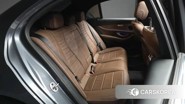 Mercedes-Benz E-Class W213 2022 Серый из Кореи, фото 3