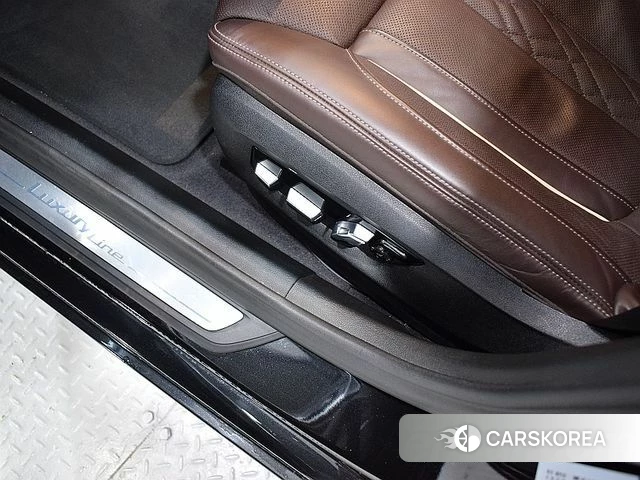 BMW 5 Series (G30) 2022 Черный из Кореи, фото 3