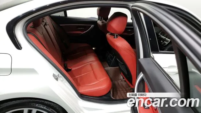 BMW 3 Series (F30) 2018 Белый из Кореи, фото 3