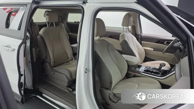 Kia Carnival 4th generation 2023 Белый из Кореи, фото 3