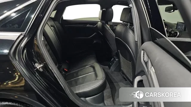 Audi New A3 2018 Черный из Кореи, фото 3