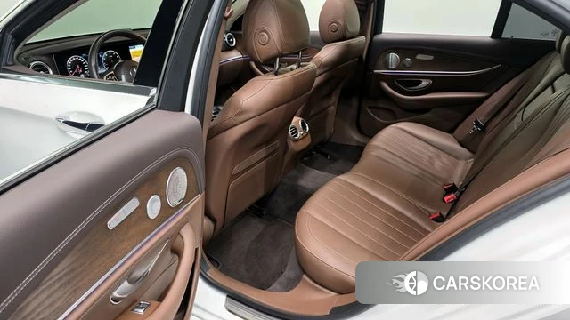 Mercedes-Benz E-Class W213 2019 Белый из Кореи, фото 3