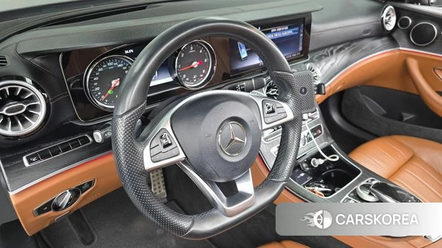 Mercedes-Benz E-Class W213 2018 Серый из Кореи, фото 3