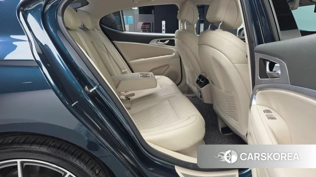 Genesis The New G70 2021 Темно-зеленый из Кореи, фото 3