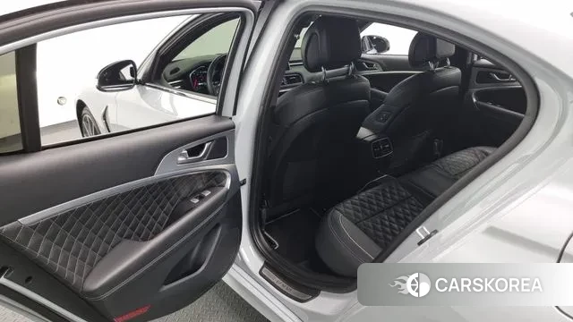 Genesis G70 2018 Светло-серебряный цвет из Кореи, фото 3