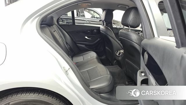Mercedes-Benz C-Class W205 2019 Серебряный из Кореи, фото 3