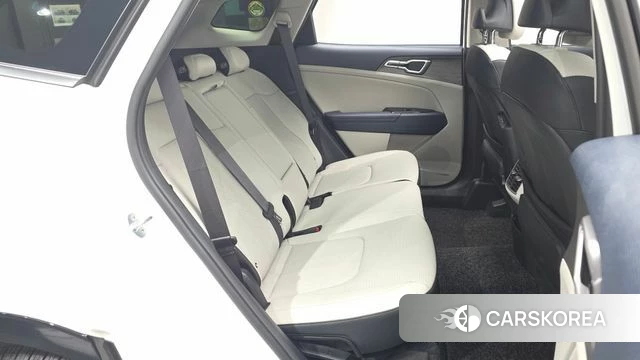 Kia Sportage 5th Generation 2022 Белый из Кореи, фото 3