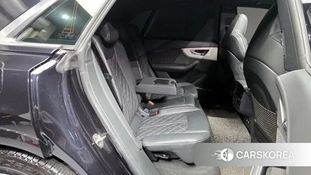 Audi Q8 (4M) 2020 Черный из Кореи, фото 3