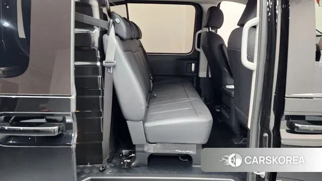 Hyundai Staria 2024 Черный из Кореи, фото 3