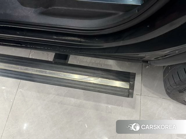 Audi Q6 2023 Черный из Китая, фото 3