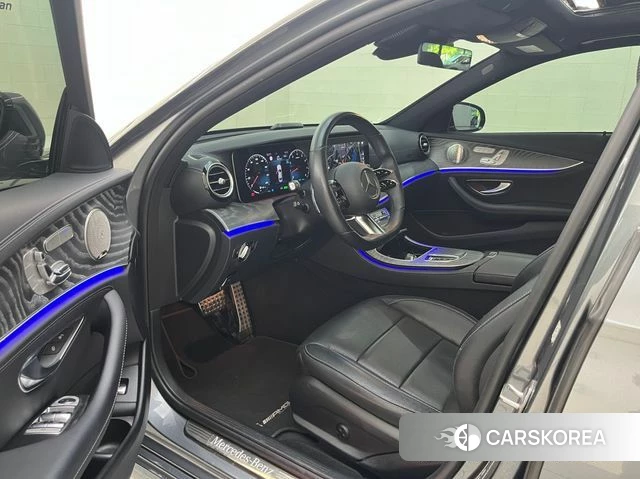 Mercedes-Benz E-Class W213 2022 Серебристо-серый из Кореи, фото 3