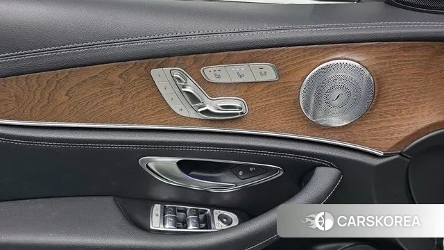 Mercedes-Benz E-Class W213 2018 Белый из Кореи, фото 3