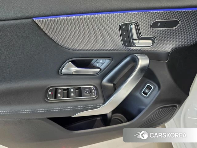 Mercedes-Benz A-Class W177 2025 Белый из Кореи, фото 3