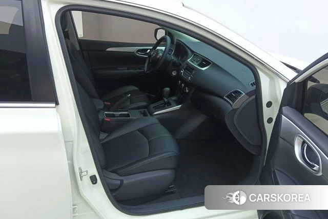 Nissan Xuan Yi 2022 Белый из Китая, фото 3