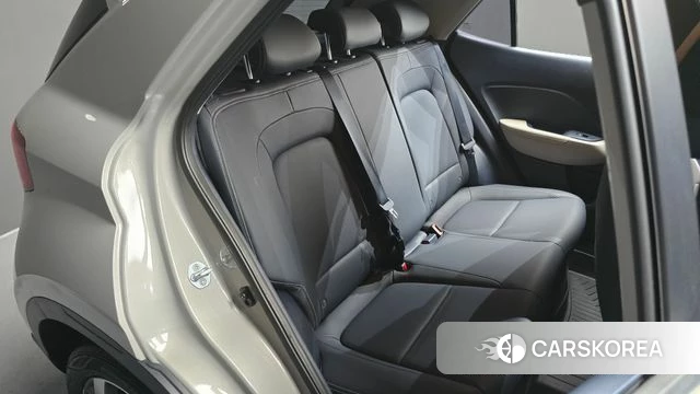 Hyundai Venue 2021 Серебристо-серый из Кореи, фото 3