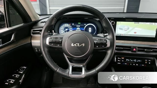 Kia K5 3rd generation 2023 Черный из Кореи, фото 3