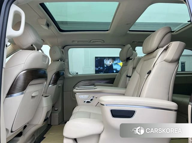 Mercedes-Benz V-class 2023 Черный из Китая, фото 3