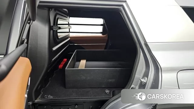 Ssangyong The New Torres 2025 Серебристо-серый из Кореи, фото 3