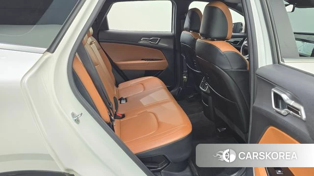 Kia Sportage 5th Generation Hybrid 2022 Белый из Кореи, фото 3