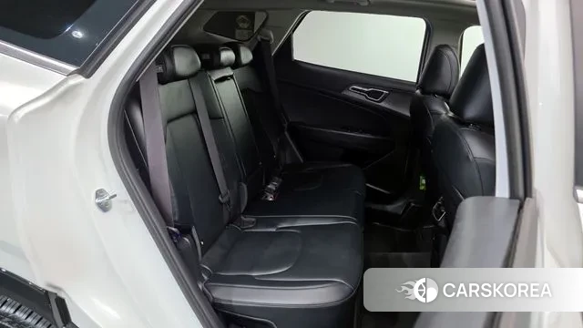 Kia Sportage 5th Generation Hybrid 2021 Белый из Кореи, фото 3