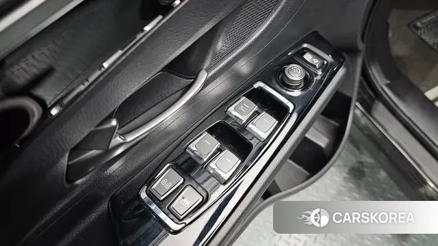 Ssangyong Beautiful Korando 2019 Черный из Кореи, фото 3