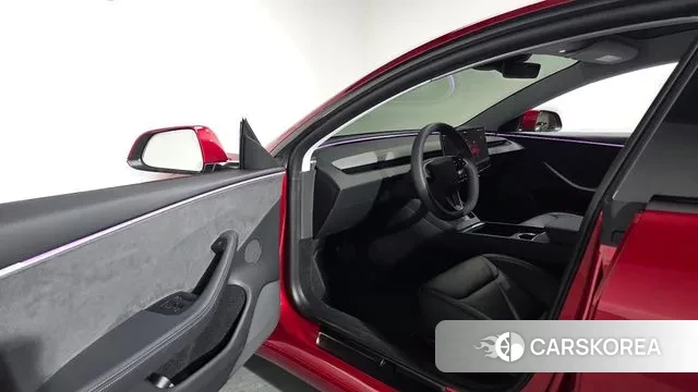 Tesla Model 3 2024 Красный из Кореи, фото 3