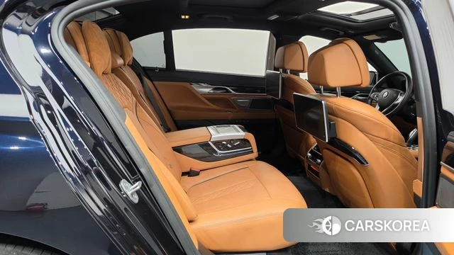 BMW 7 Series (G11) 2019 Черный из Кореи, фото 3