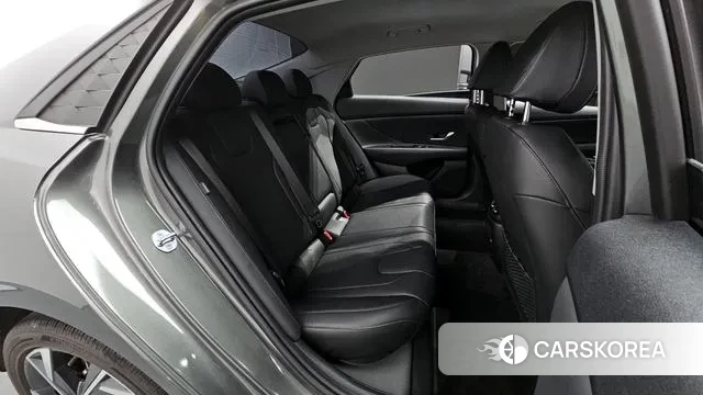 Hyundai The New Avante (CN7) 2023 Серый из Кореи, фото 3