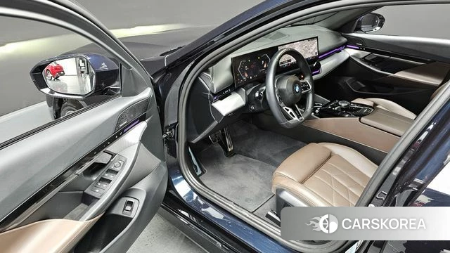 BMW 5 Series (G60) 2024 Синий из Кореи, фото 3