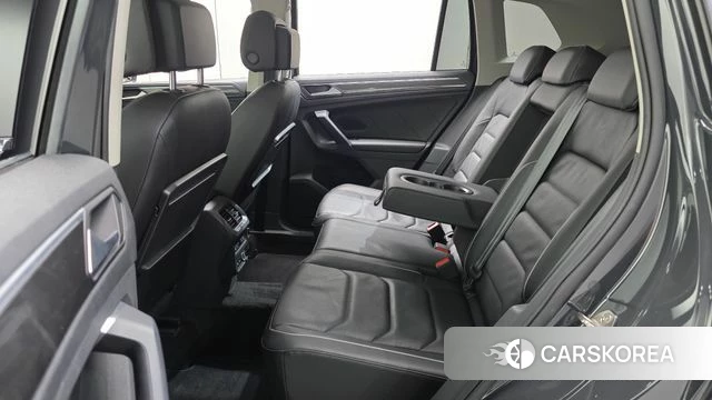 Volkswagen Tiguan second Generation 2020 Серый из Кореи, фото 3